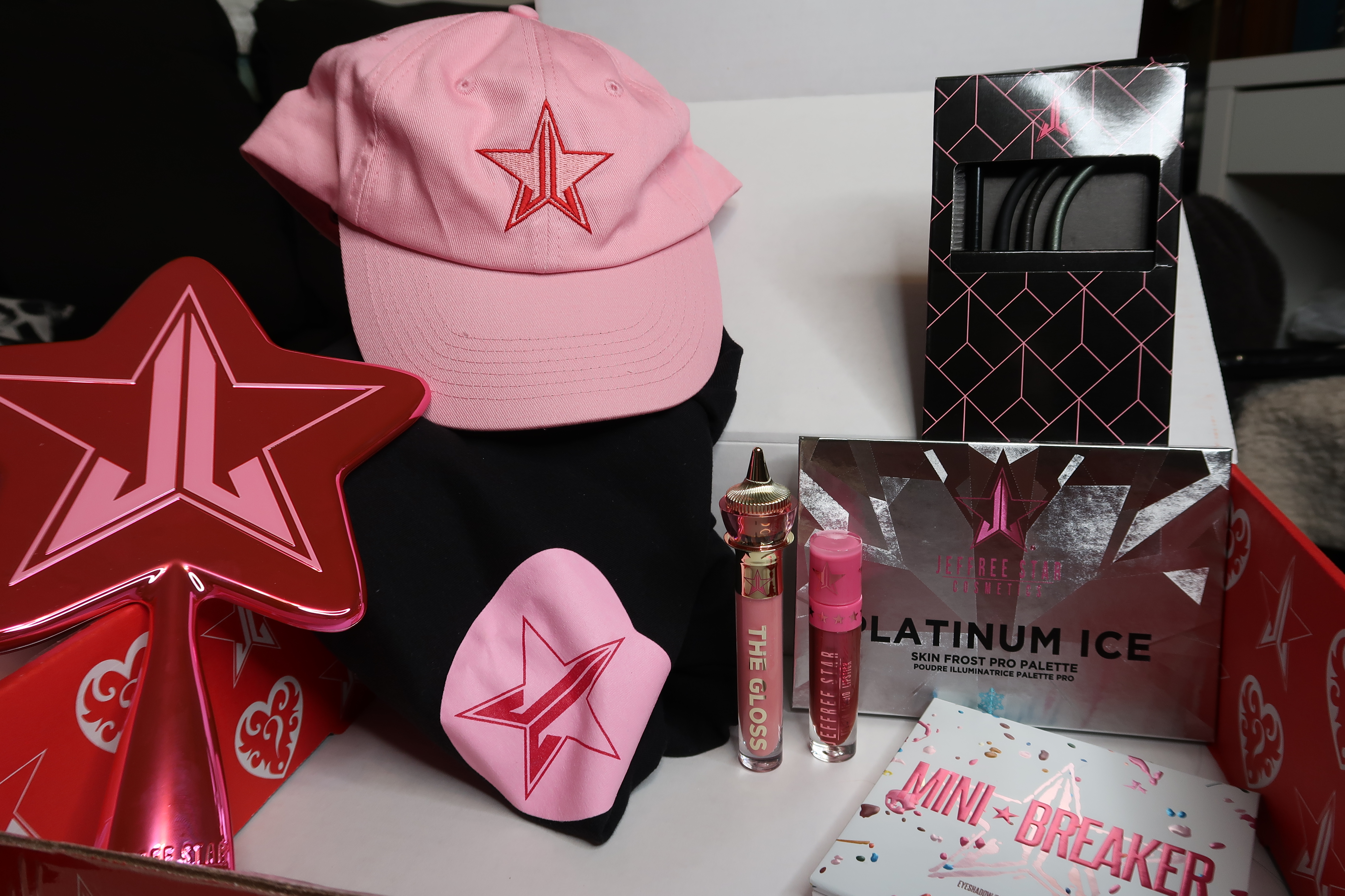 Jeffree Star Cosmetics Supreme Mystery Box - Totes